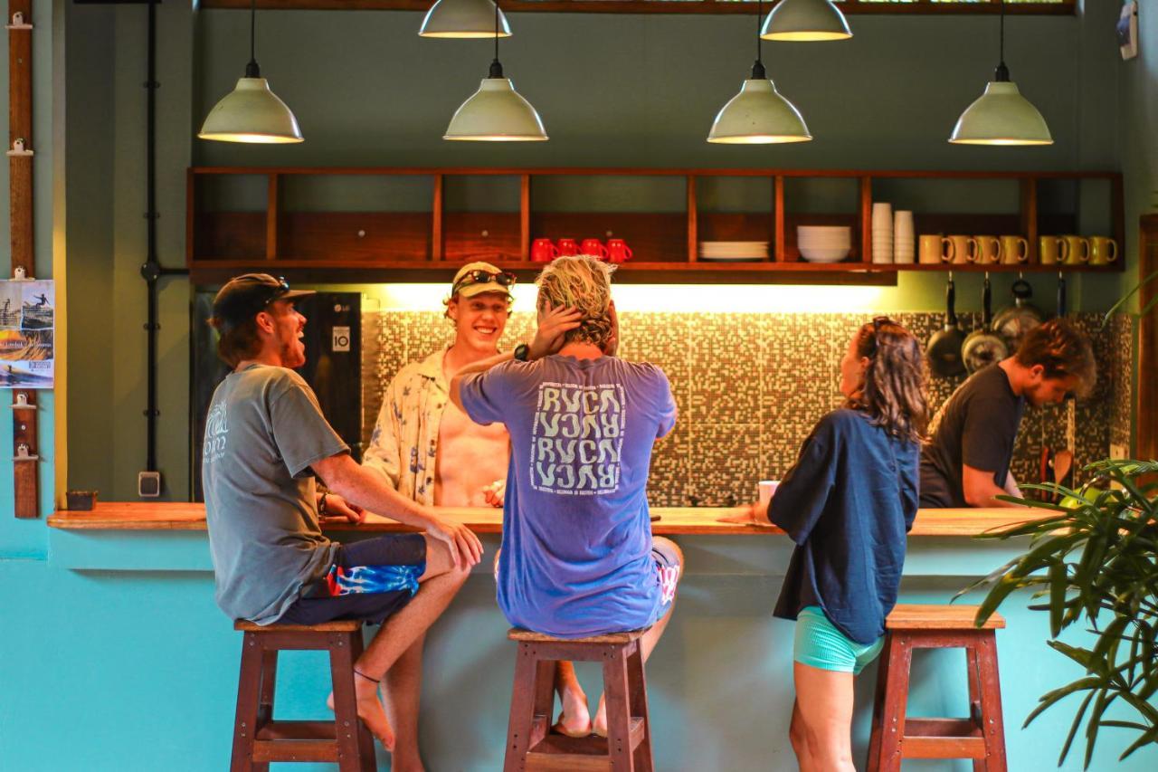 Pipes Hostel Kuta  Екстериор снимка