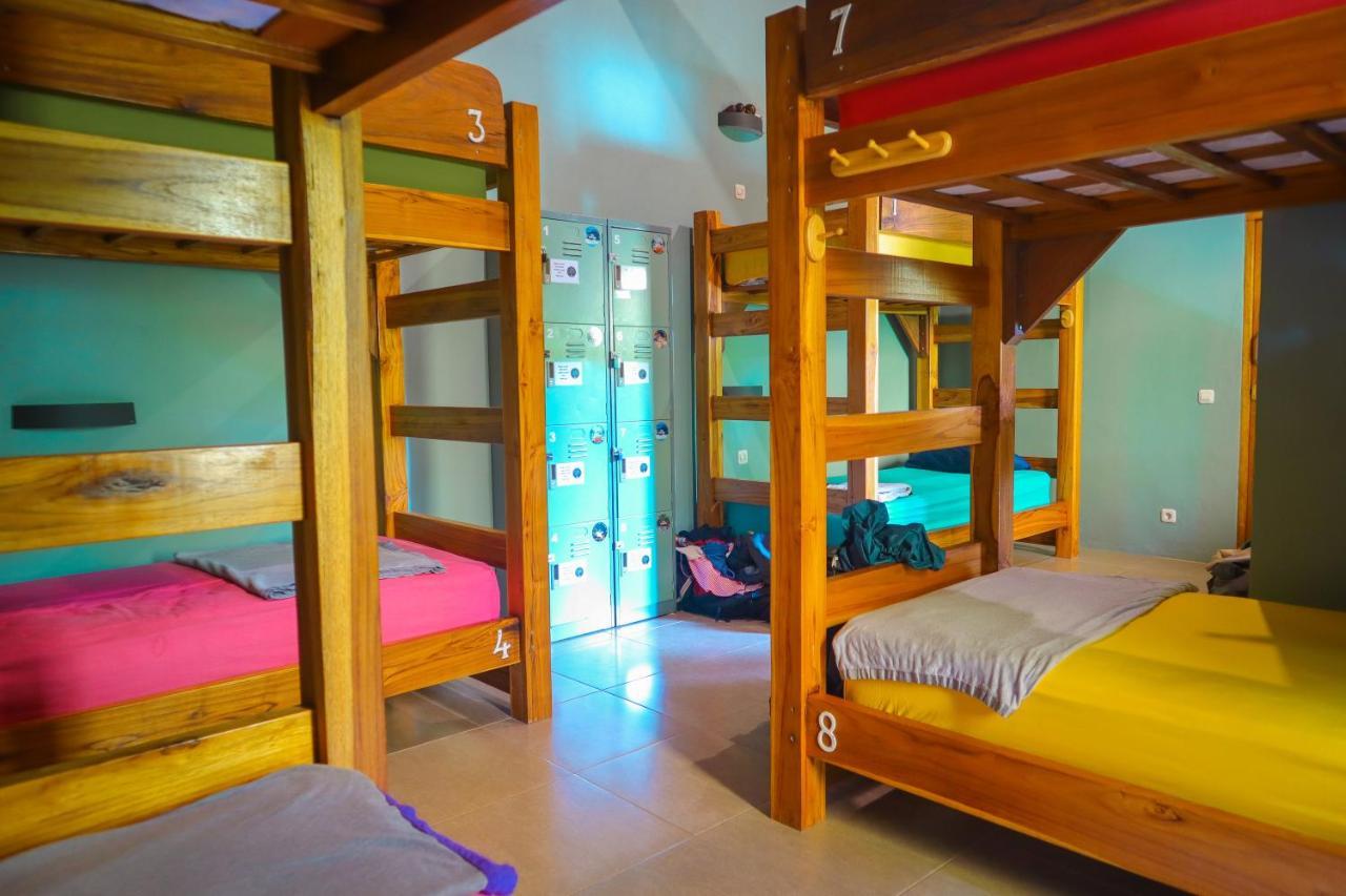 Pipes Hostel Kuta  Екстериор снимка