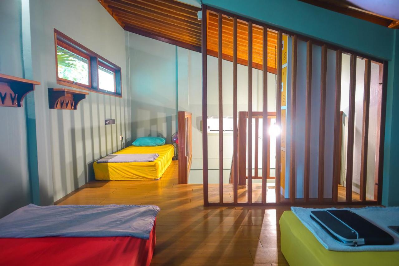 Pipes Hostel Kuta  Екстериор снимка